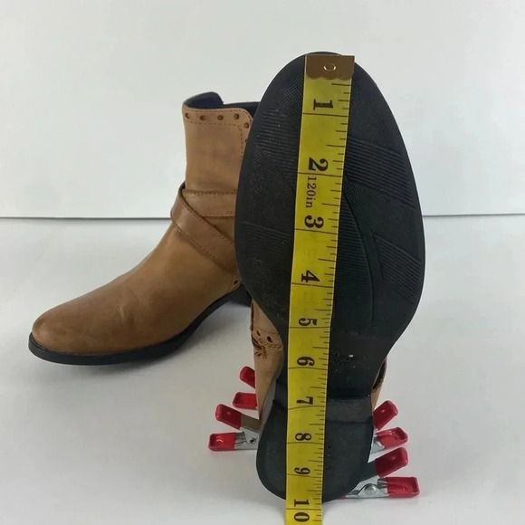 Brown tan genuine leather eyelet buckle low heel round toe ankle bootie sz 36 - Picture 7 of 17